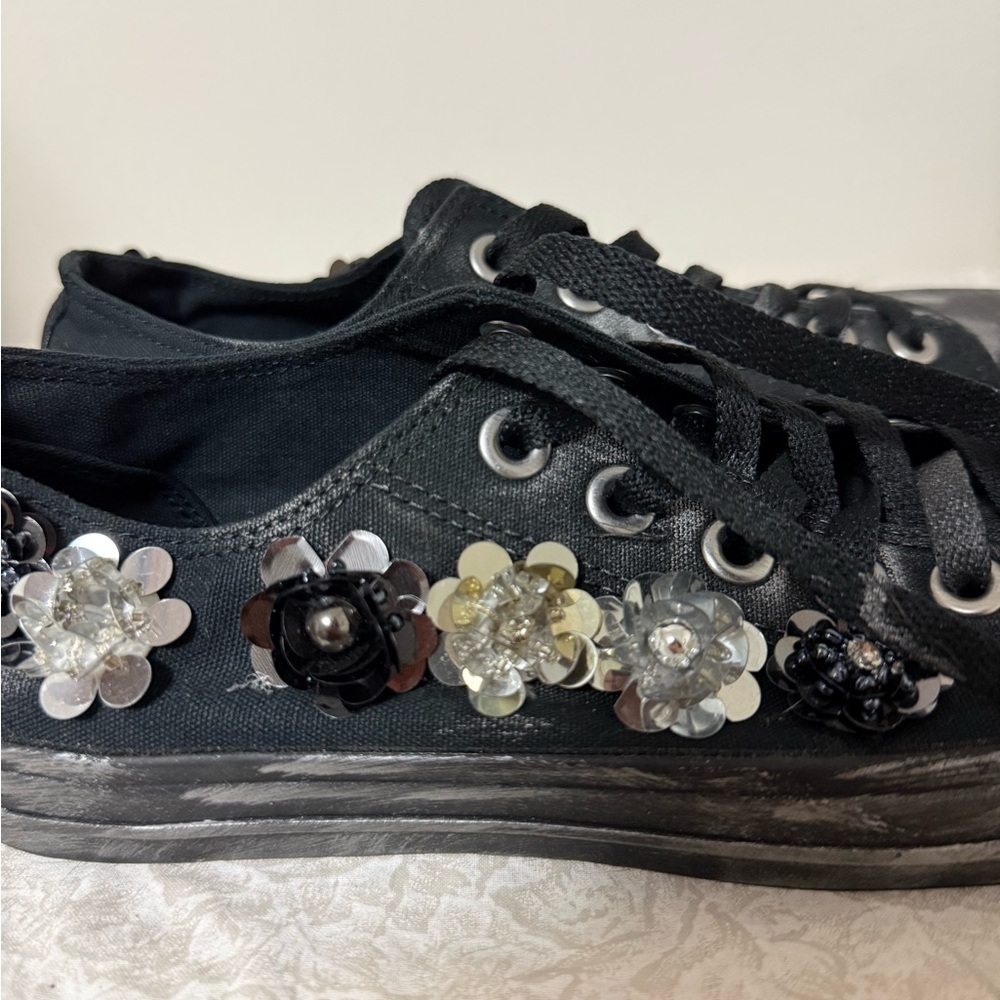 Naughty Monkey Womens Size 9 Black Sneaker Distressed Beaded Sequin Lace Up Flat - Picture 5 of 8